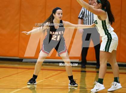 Thumbnail 2 in Maine South vs. Grayslake Central photogallery.