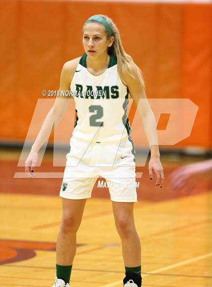 Thumbnail 3 in Maine South vs. Grayslake Central photogallery.