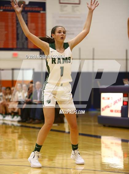Thumbnail 3 in Maine South vs. Grayslake Central photogallery.