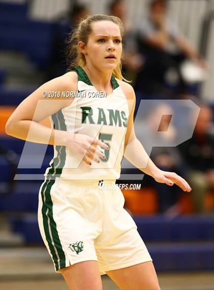 Thumbnail 2 in Maine South vs. Grayslake Central photogallery.