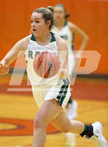 Thumbnail 3 in Maine South vs. Grayslake Central photogallery.