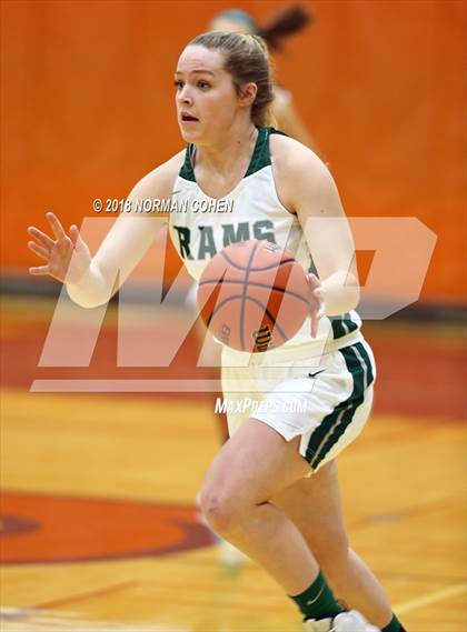 Thumbnail 2 in Maine South vs. Grayslake Central photogallery.