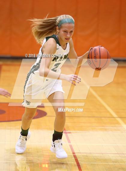 Thumbnail 2 in Maine South vs. Grayslake Central photogallery.