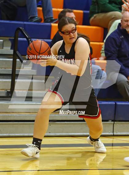 Thumbnail 2 in Maine South vs. Grayslake Central photogallery.