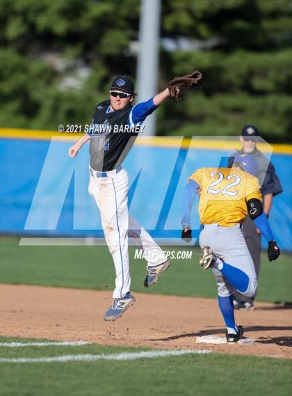 Thumbnail 3 in Carmel @ Hamilton Southeastern photogallery.