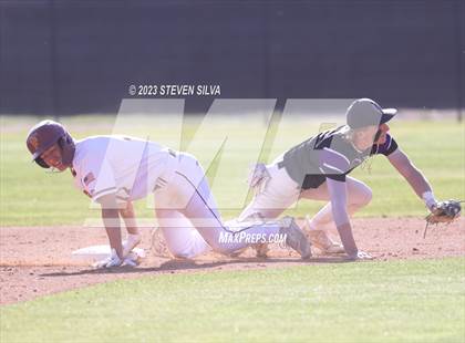 Thumbnail 2 in Carlsbad vs. Torrey Pines (72nd Annual San Diego Lions Tournament) photogallery.