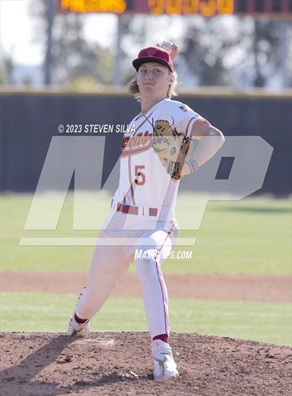 Thumbnail 1 in Carlsbad vs. Torrey Pines (72nd Annual San Diego Lions Tournament) photogallery.