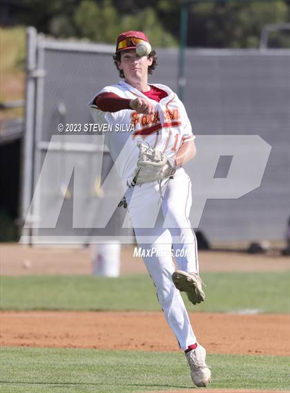 Thumbnail 3 in Carlsbad vs. Torrey Pines (72nd Annual San Diego Lions Tournament) photogallery.