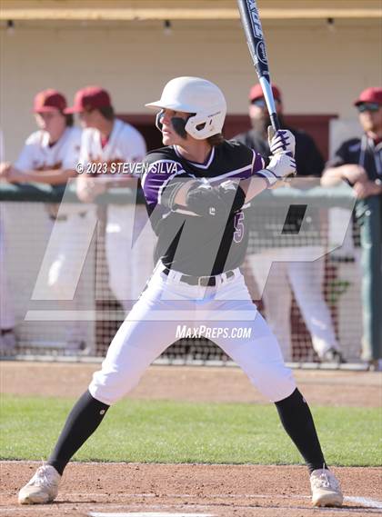 Thumbnail 2 in Carlsbad vs. Torrey Pines (72nd Annual San Diego Lions Tournament) photogallery.