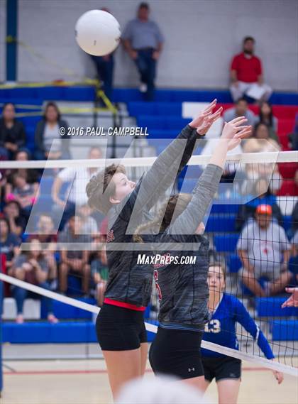 Thumbnail 1 in Mogollon vs St. David (AIA D1 Finals) photogallery.