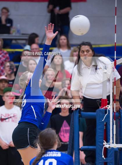 Thumbnail 1 in Mogollon vs St. David (AIA D1 Finals) photogallery.