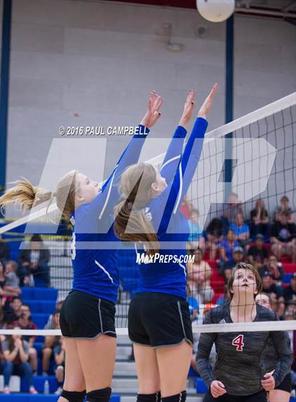 Thumbnail 2 in Mogollon vs St. David (AIA D1 Finals) photogallery.