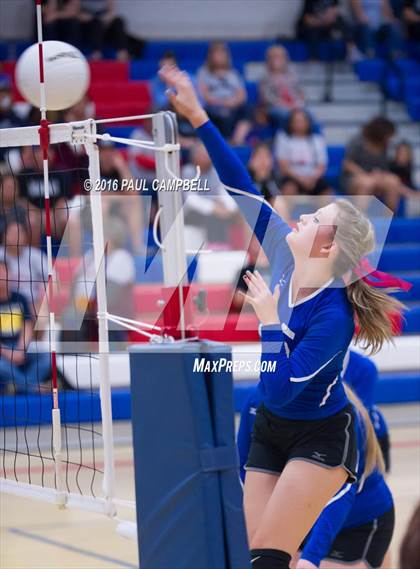 Thumbnail 1 in Mogollon vs St. David (AIA D1 Finals) photogallery.