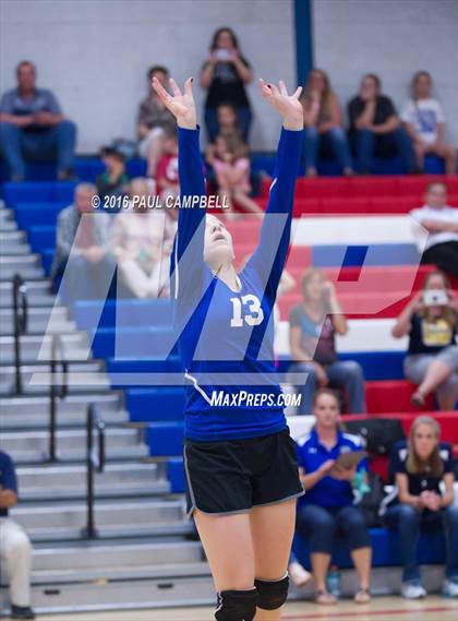 Thumbnail 3 in Mogollon vs St. David (AIA D1 Finals) photogallery.
