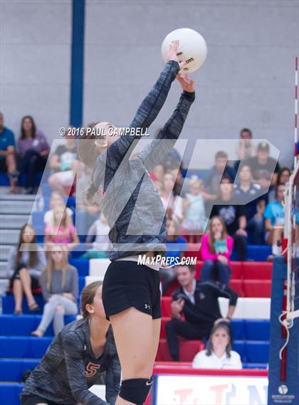Thumbnail 1 in Mogollon vs St. David (AIA D1 Finals) photogallery.