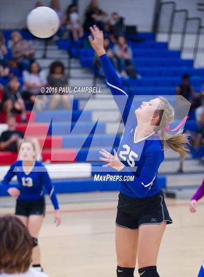 Thumbnail 2 in Mogollon vs St. David (AIA D1 Finals) photogallery.