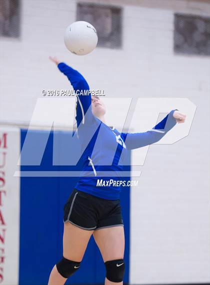 Thumbnail 2 in Mogollon vs St. David (AIA D1 Finals) photogallery.