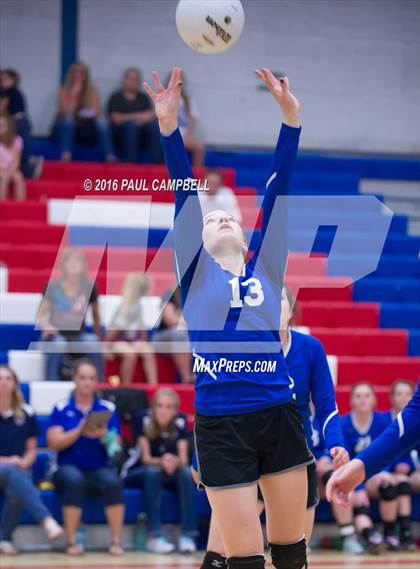 Thumbnail 2 in Mogollon vs St. David (AIA D1 Finals) photogallery.