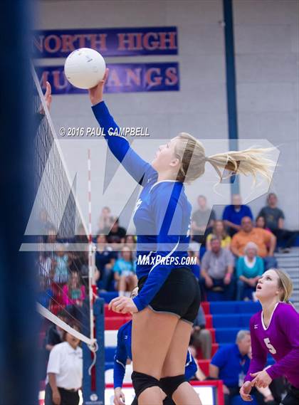 Thumbnail 2 in Mogollon vs St. David (AIA D1 Finals) photogallery.