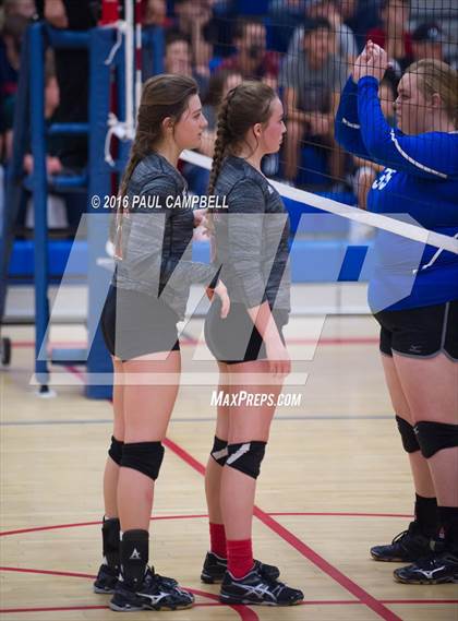 Thumbnail 3 in Mogollon vs St. David (AIA D1 Finals) photogallery.