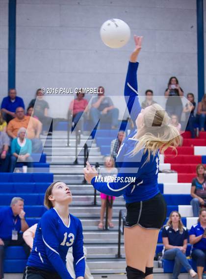 Thumbnail 3 in Mogollon vs St. David (AIA D1 Finals) photogallery.