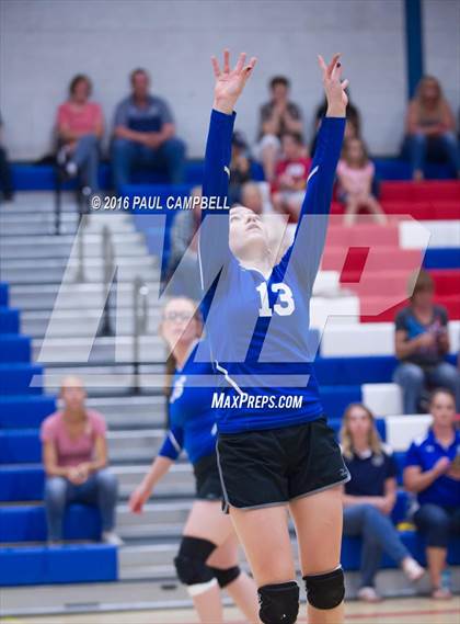 Thumbnail 2 in Mogollon vs St. David (AIA D1 Finals) photogallery.