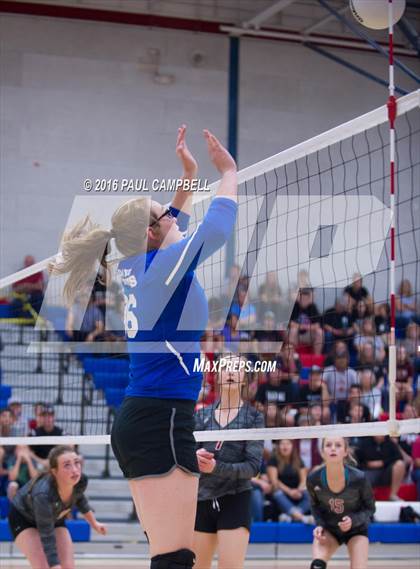Thumbnail 2 in Mogollon vs St. David (AIA D1 Finals) photogallery.