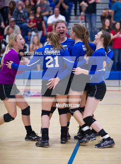 Thumbnail 1 in Mogollon vs St. David (AIA D1 Finals) photogallery.