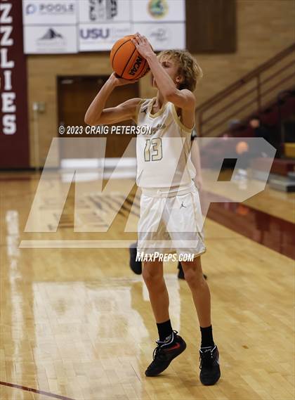 Thumbnail 1 in Ridgeline @ Logan (Sophomore) photogallery.