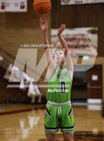 Thumbnail 3 in Ridgeline @ Logan (Sophomore) photogallery.