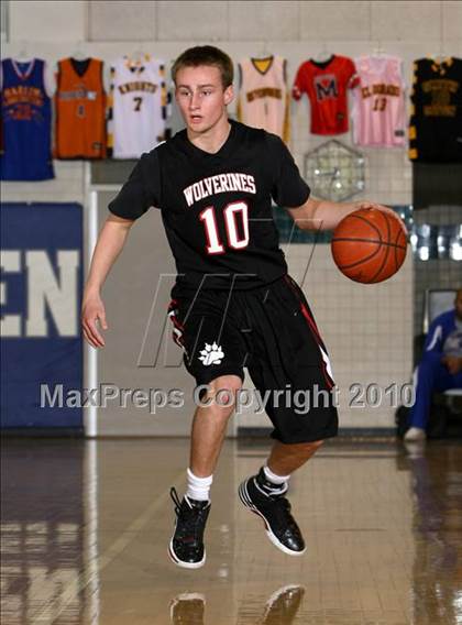 Thumbnail 3 in Bishop Manogue vs. Harvard-Westlake (Desert Heat Invitational) photogallery.