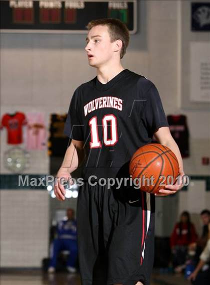 Thumbnail 2 in Bishop Manogue vs. Harvard-Westlake (Desert Heat Invitational) photogallery.