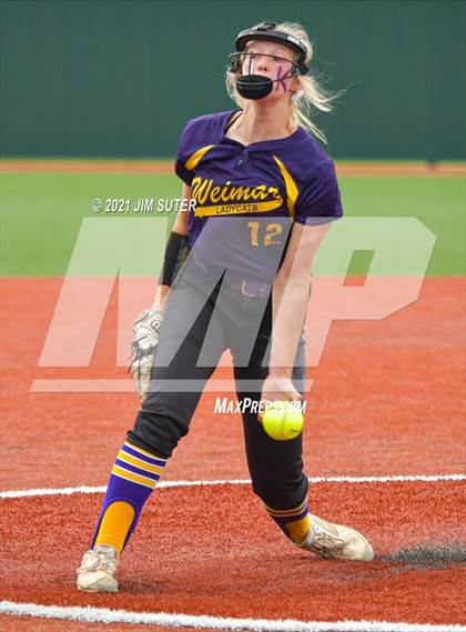 Thumbnail 2 in Weimar vs Thrall (UIL 2A Regional Semifinal Playoff) photogallery.