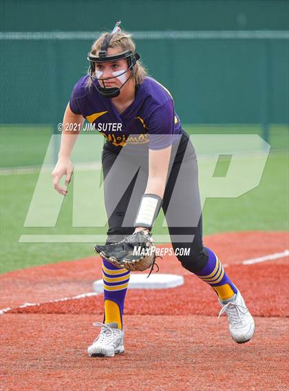 Thumbnail 1 in Weimar vs Thrall (UIL 2A Regional Semifinal Playoff) photogallery.