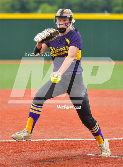 Thumbnail 2 in Weimar vs Thrall (UIL 2A Regional Semifinal Playoff) photogallery.