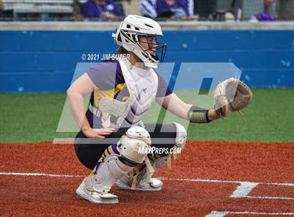 Thumbnail 2 in Weimar vs Thrall (UIL 2A Regional Semifinal Playoff) photogallery.