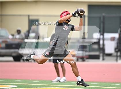 Thumbnail 2 in Mayfair vs. Mater Dei  (LB Poly Legends 7x7) photogallery.
