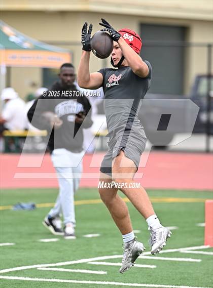Thumbnail 3 in Mayfair vs. Mater Dei  (LB Poly Legends 7x7) photogallery.