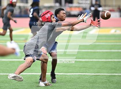 Thumbnail 2 in Mayfair vs. Mater Dei  (LB Poly Legends 7x7) photogallery.