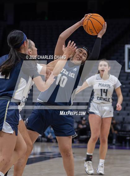 Thumbnail 2 in Marin Catholic vs. Mater Dei Catholic (CIF D3 Finals) photogallery.