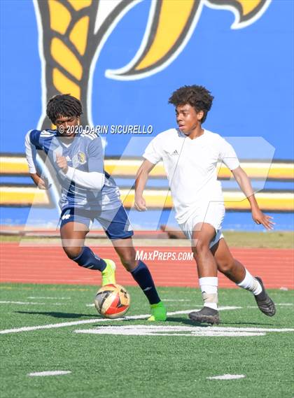 Thumbnail 3 in Millikan vs. Mayfair (Marina Holiday Tournament) photogallery.