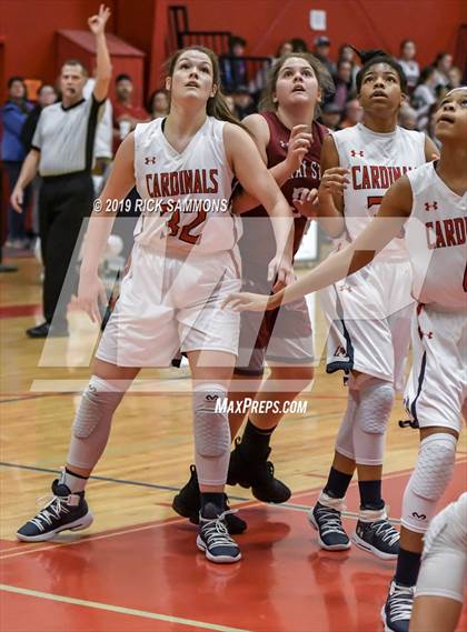 Thumbnail 1 in Gray Stone Day @ Union Academy (NCHSAA 1A 3rd Round Playoff) photogallery.