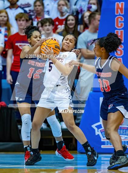 Thumbnail 2 in Apex Friendship vs. Chambers (NCHSAA 4A Final) (1 of 2 - the Game) photogallery.