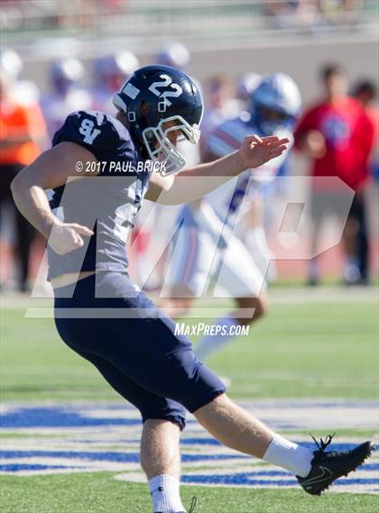 Thumbnail 1 in Westlake v Smithson Valley (UIL 6A Quarterfinal) photogallery.