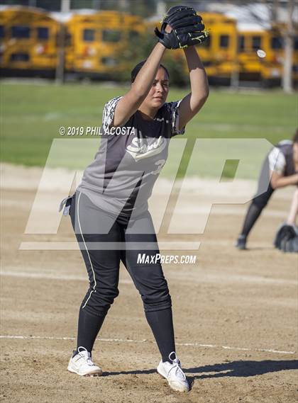 Thumbnail 2 in Santee vs Orthopaedic (Lincoln Classic Tournament) photogallery.