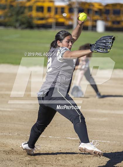 Thumbnail 2 in Santee vs Orthopaedic (Lincoln Classic Tournament) photogallery.