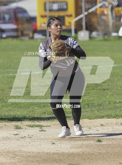 Thumbnail 3 in Santee vs Orthopaedic (Lincoln Classic Tournament) photogallery.