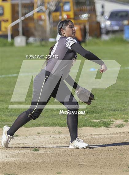 Thumbnail 3 in Santee vs Orthopaedic (Lincoln Classic Tournament) photogallery.