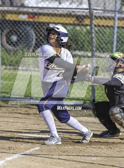 Thumbnail 2 in Santee vs Orthopaedic (Lincoln Classic Tournament) photogallery.