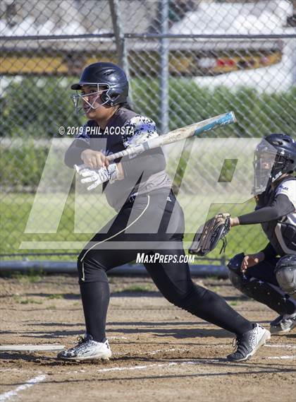 Thumbnail 2 in Santee vs Orthopaedic (Lincoln Classic Tournament) photogallery.